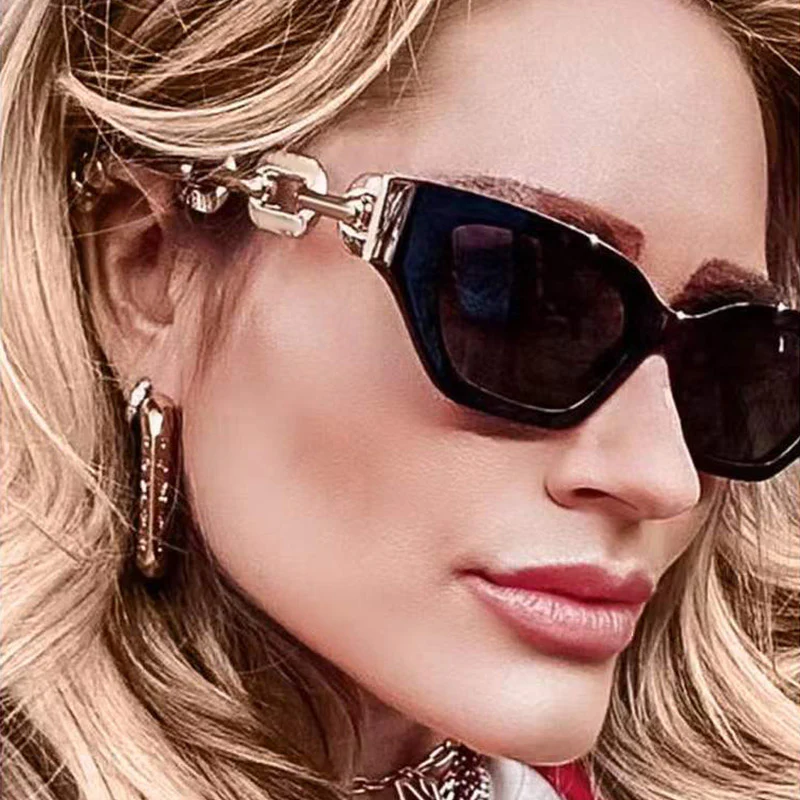 Chic Square Frame Sunglasses