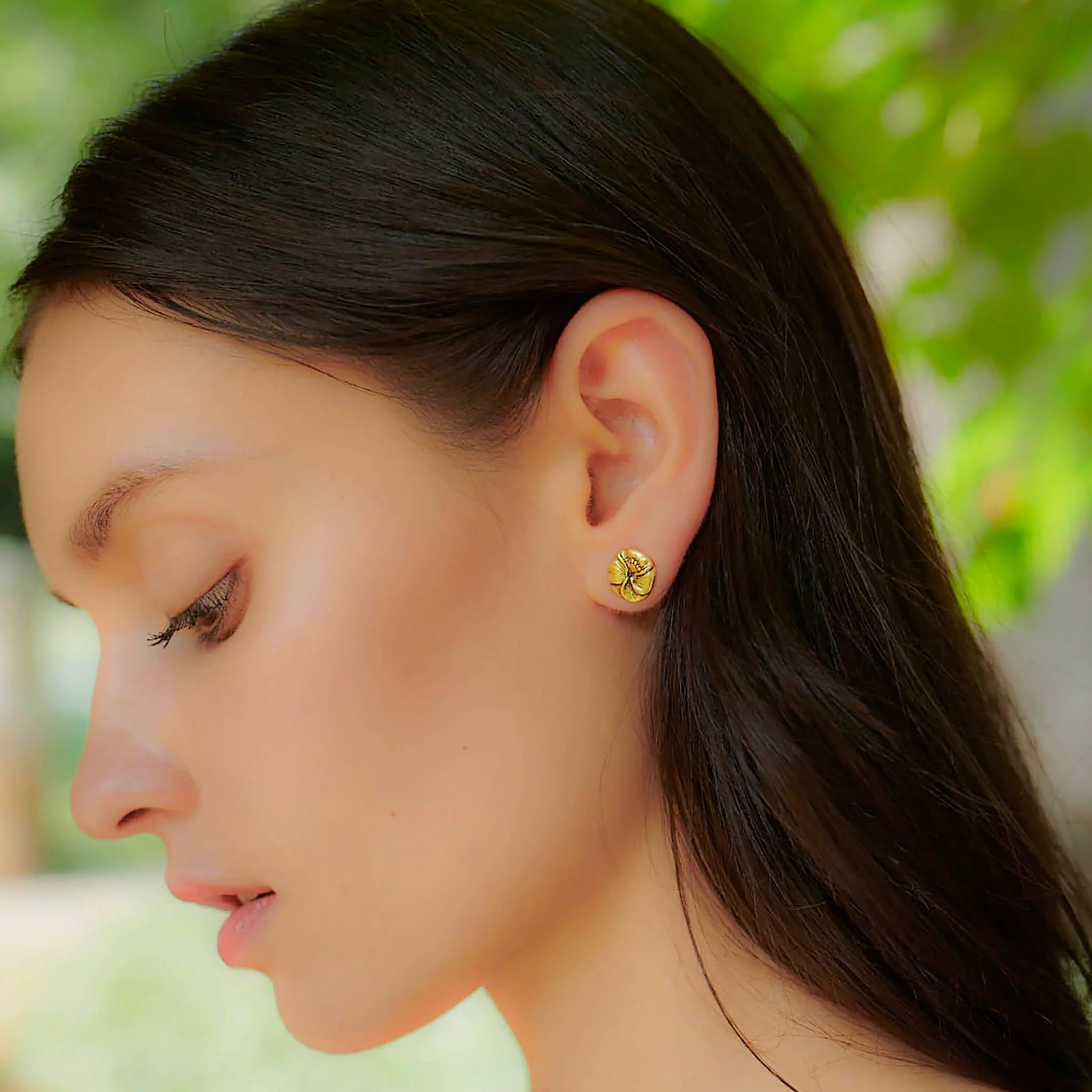 Elegant Floral Stud Earrings